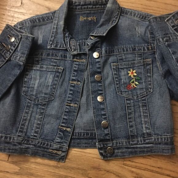 Cropped Denim Jacket   - Picture 2 of 7